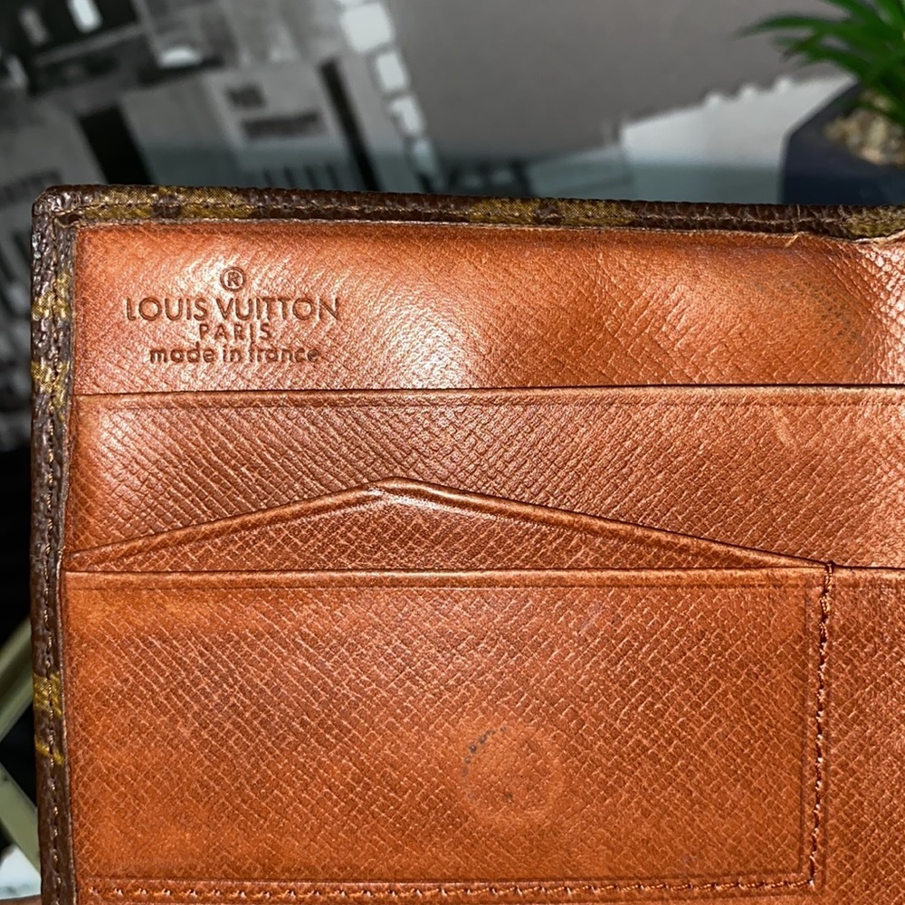 LOUIS VUITTON Vintage Monogram Elise Envelope Bi-Fold Wallet - Picture 7 of 15